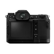 Fujifilm GFX 50S II Medium Format Camera with GF 35-70mm Lens