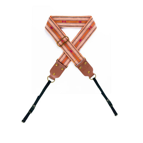 SAGCAM11 BROWN Camera Strap